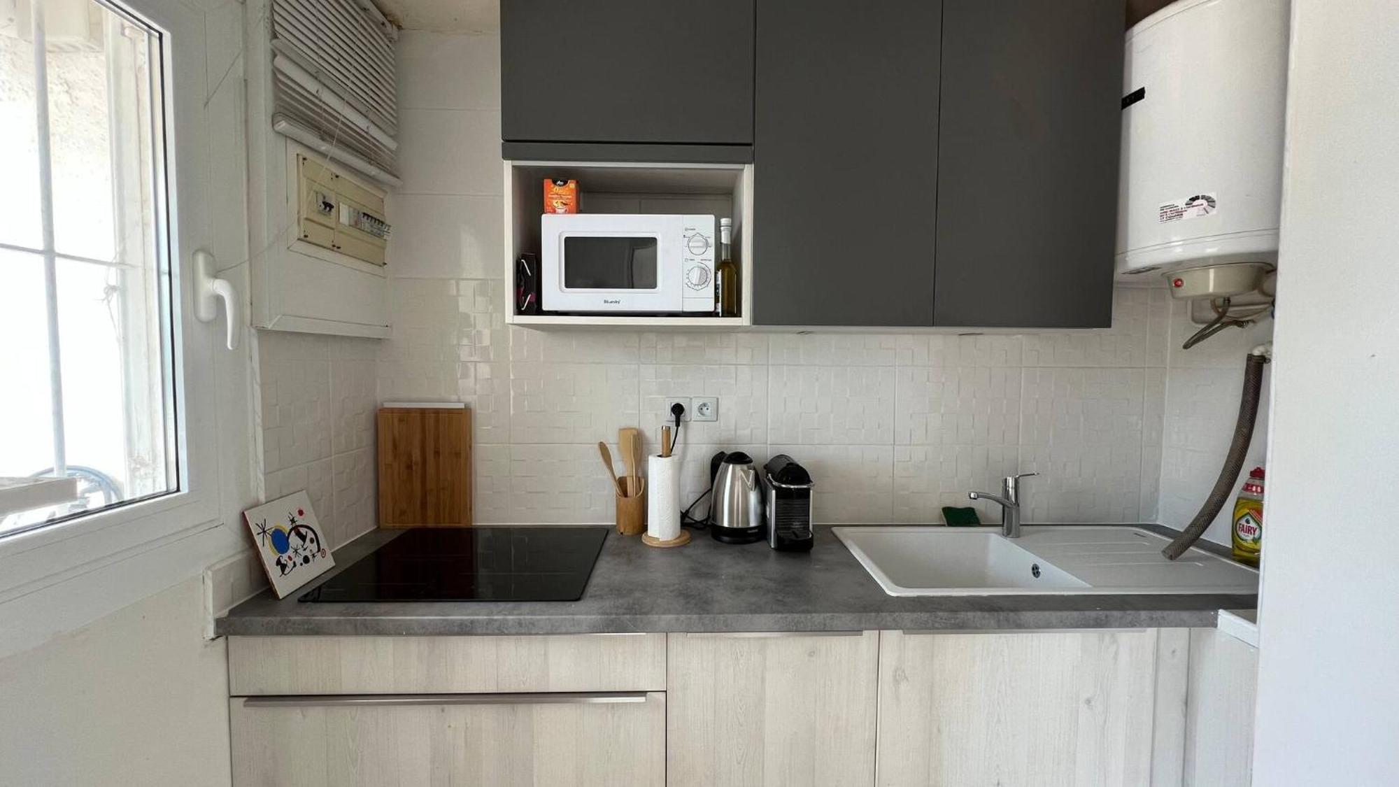 Precioso Apartamento Moderno En Primera Linea Del Mar Av-11 Росес Екстериор снимка